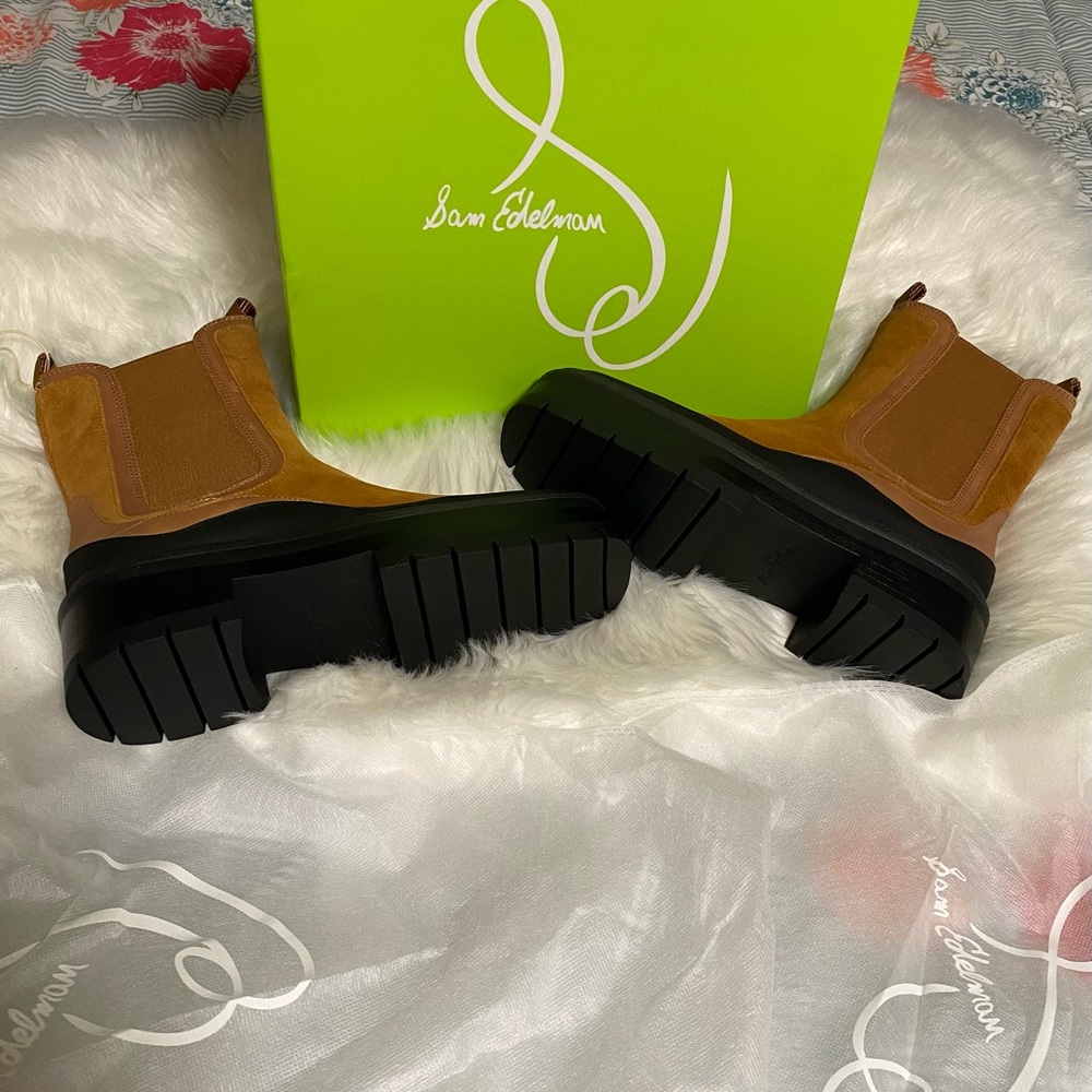 NWT/Box Sam Eldelman Lulia Chesea Boots